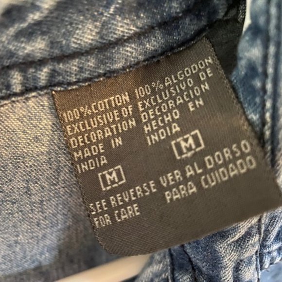 DENIM sleeveless SHIRT * EMBROIDERED Beach CHAIRS Umbrella SUNGLASSES  * EUC * M - Picture 5 of 5